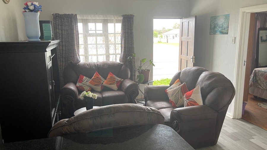 2 Bedroom Property for Sale in Forest Hill Eastern Cape